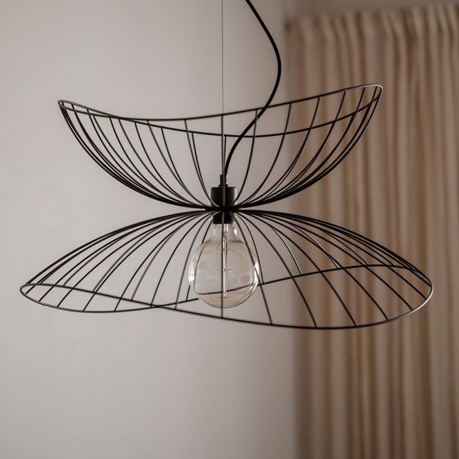 Czarna druciana lampa Ray Globen Lighting